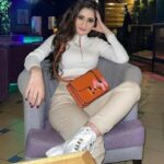 VIP Karachi escort female